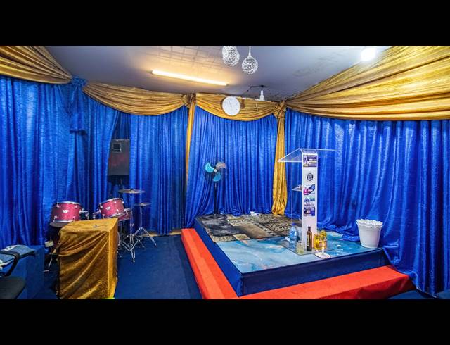 434M² BUSINESS FOR SALE IN BELLEVUE EAST